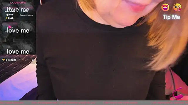 Snapshot of Shannonshine chatting on 20, 11, 2025 Shannonshine online show from 20, 11, 2025