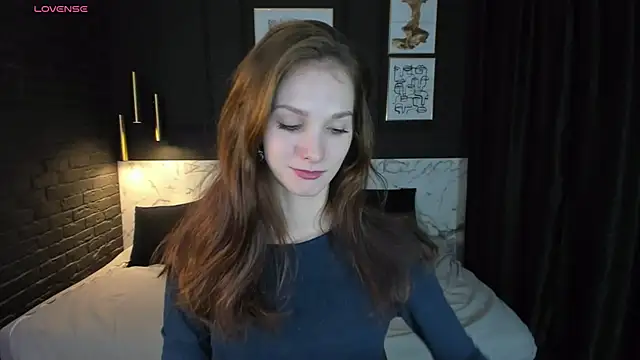 Snapshot of MirandaGlow chatting on 28, 1, 2025 MirandaGlow online show from 28, 1, 2025