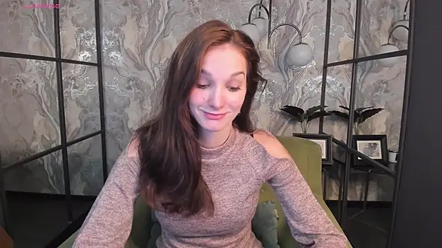 Snapshot of MirandaGlow chatting on 6, 2, 2025 MirandaGlow online show from 6, 2, 2025