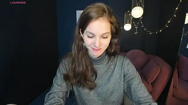 Snapshot of MirandaGlow chatting on 12, 2, 2025 MirandaGlow online show from 12, 2, 2025