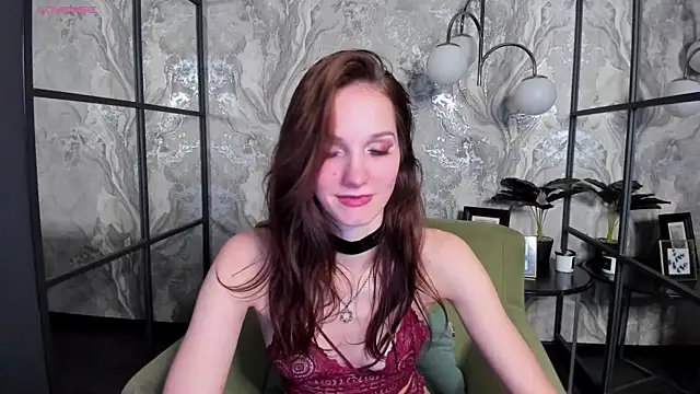 Snapshot of MirandaGlow chatting on 27, 2, 2025 MirandaGlow online show from 27, 2, 2025