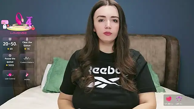 Snapshot of IamMolly chatting on 27, 10, 2025 IamMolly online show from 27, 10, 2025