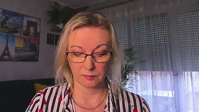 vanessa chat online show from 23, 2, 2026