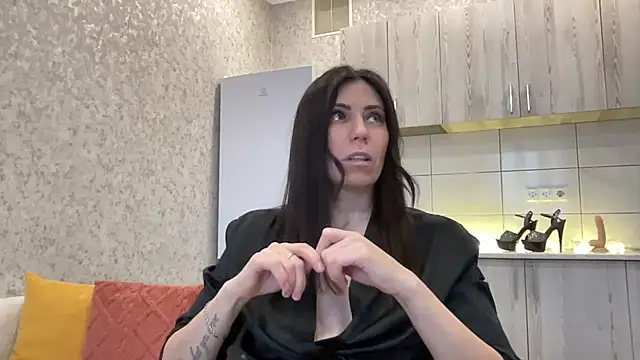 HotyWinter online show from 2, 2, 2026