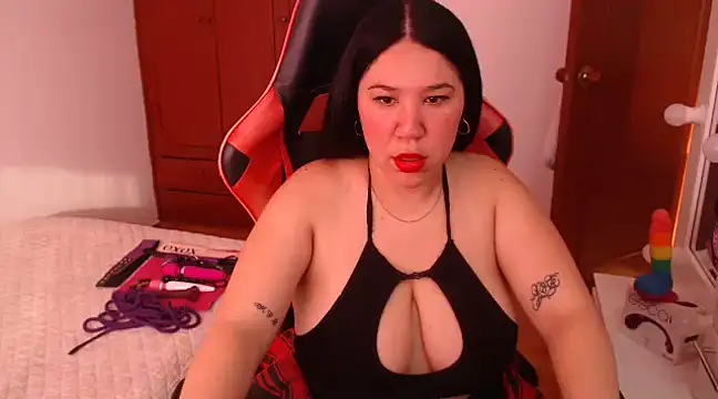 Snapshot of megan_slut1 chatting on 1, 3, 2025 megan slut1 online show from 1, 3, 2025