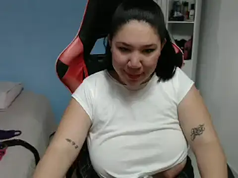 Snapshot of megan_slut1 chatting on 23, 9, 2025 megan slut1 online show from 23, 9, 2025