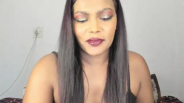 Snapshot of MySweetBitch143 chatting on 8, 1, 2025 MySweetBitch143 online show from 8, 1, 2025