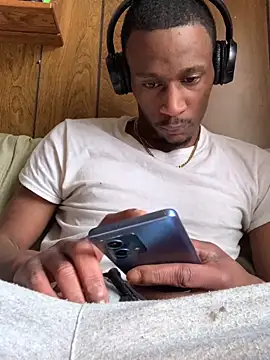 Snapshot of Tristris100 chatting on 16, 1, 2025 Tristris100 online show from 16, 1, 2025