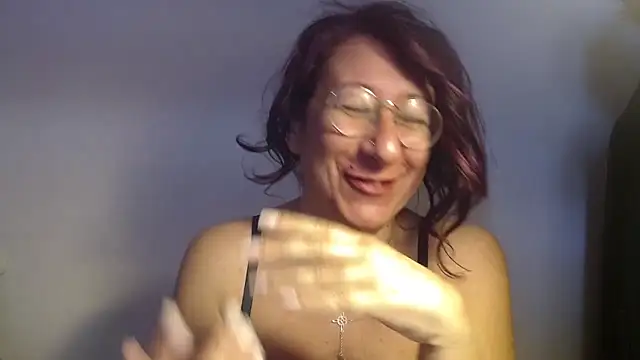 Snapshot of milkarock chatting on 18, 5, 2026 milkarock online show from 18, 5, 2026