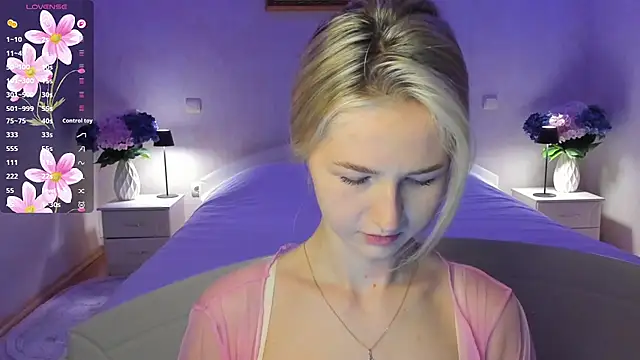 AnnaCarrera online show from 5, 1, 2026