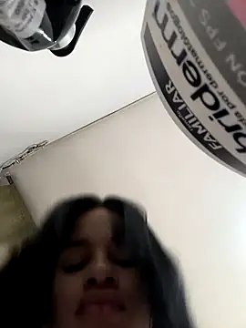 Snapshot of secretgreisy_ chatting on 23, 10, 2025 secretgreisy online show from 23, 10, 2025