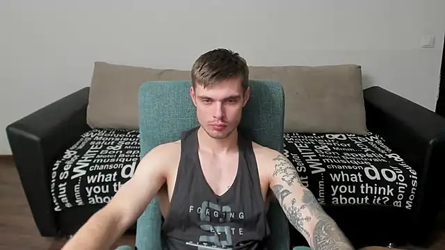 Snapshot of maks_wolfis chatting on 24, 2, 2025 maks wolfis online show from 24, 2, 2025