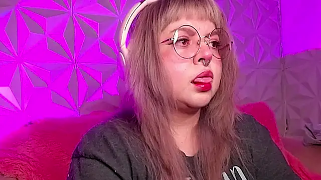 Satyn doll online show from 15, 11, 2025