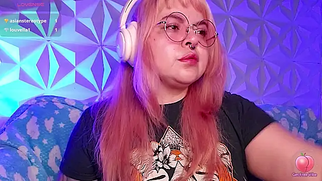 Satyn doll online show from 26, 3, 2026