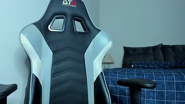 Snapshot of lannasantiago chatting on 14, 2, 2025 lannasantiago online show from 14, 2, 2025