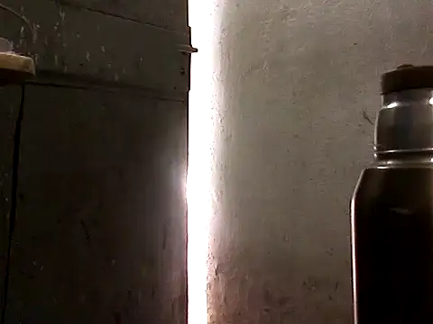 Snapshot of Silari1977 chatting on 3, 12, 2025 Silari1977 online show from 3, 12, 2025