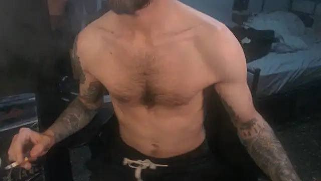 Snapshot of SexxxyLouis chatting on 9, 5, 2026 SexxxyLouis online show from 9, 5, 2026