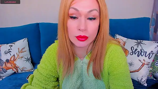 Snapshot of EllenMoore chatting on 27, 11, 2025 EllenMoore online show from 27, 11, 2025