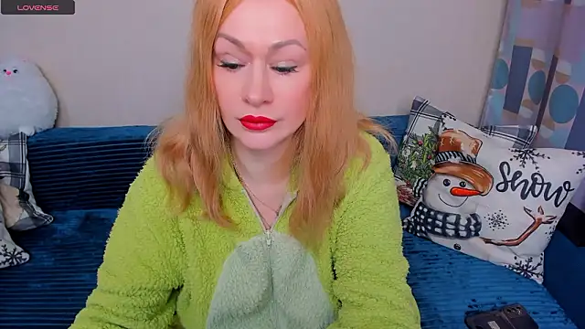 Snapshot of EllenMoore chatting on 2, 2, 2026 EllenMoore online show from 2, 2, 2026