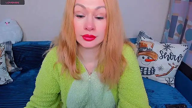 Snapshot of EllenMoore chatting on 6, 2, 2026 EllenMoore online show from 6, 2, 2026