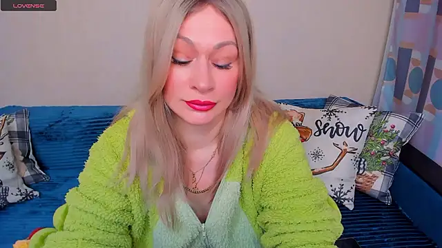 Snapshot of EllenMoore chatting on 23, 2, 2026 EllenMoore online show from 23, 2, 2026