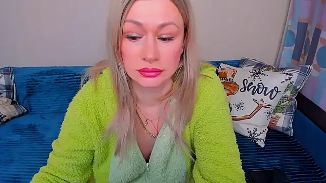 Snapshot of EllenMoore chatting on 26, 2, 2026 EllenMoore online show from 26, 2, 2026