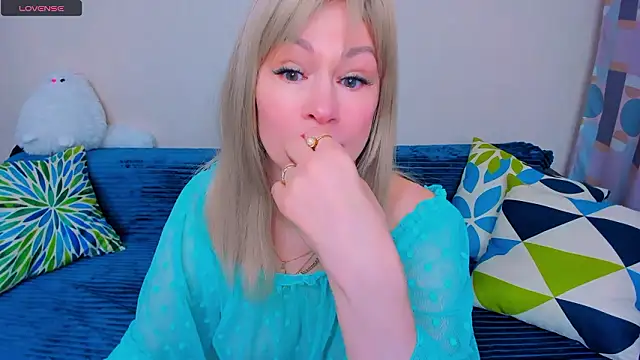 EllenMoore online show from 25, 3, 2026