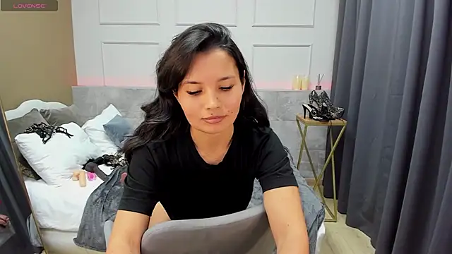 Snapshot of ErikaSoft chatting on 13, 12, 2024 ErikaSoft online show from 13, 12, 2024