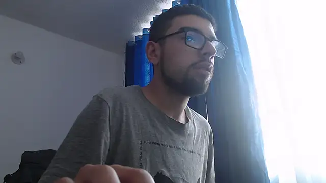 fvckolombianguyy online show from 3, 2, 2025