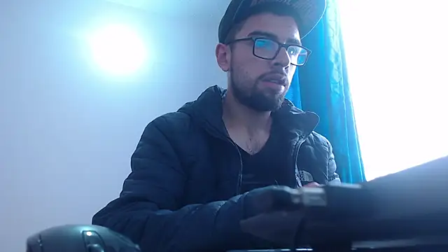 fvckolombianguyy online show from 7, 2, 2025