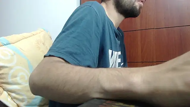 fvckolombianguyy online show from 17, 2, 2025