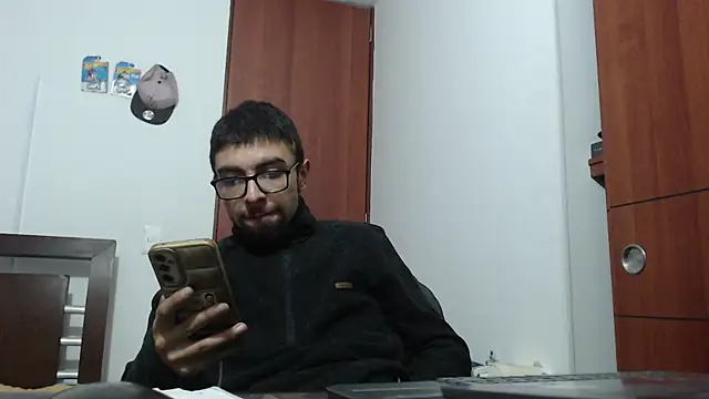 fvckolombianguyy online show from 21, 2, 2025