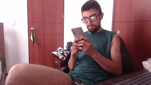 fvckolombianguyy online show from 24, 2, 2025