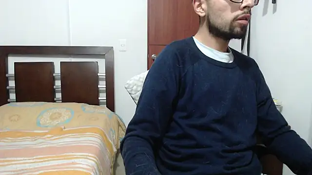 fvckolombianguyy online show from 13, 3, 2025