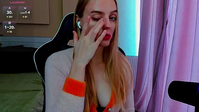 Snapshot of Jam_cream chatting on 8, 11, 2025 Jam cream online show from 8, 11, 2025