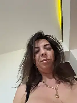 Snapshot of Almmaxxxx chatting on 25, 10, 2025 Almmaxxxx online show from 25, 10, 2025