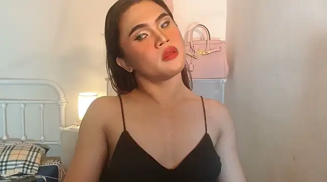 Snapshot of JustineBIGCUM chatting on 5, 3, 2025 JustineBIGCUM online show from 5, 3, 2025