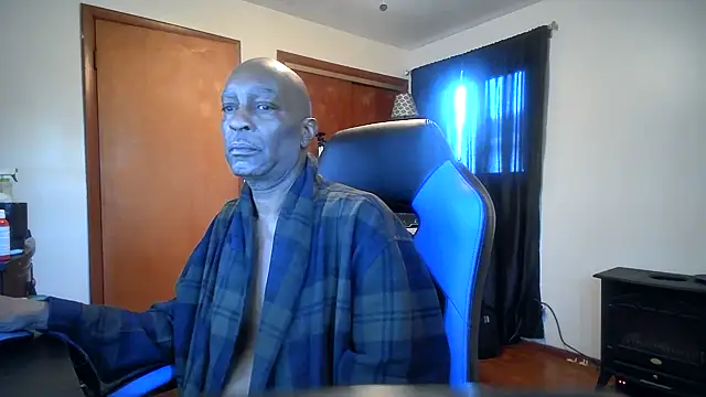 Snapshot of longdick4you8686 chatting on 17, 12, 2024 longdick4you8686 online show from 17, 12, 2024