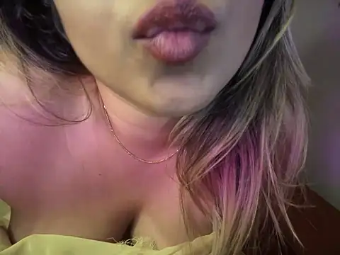 Snapshot of _neesha_414_ chatting on 18, 1, 2025 neesha 414 online show from 18, 1, 2025