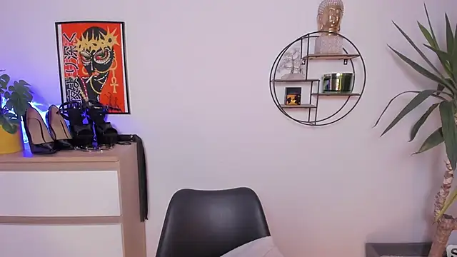 1Sandy online show from 10, 1, 2025