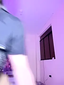 Snapshot of Latin_summer chatting on 2, 2, 2025 Latin summer online show from 2, 2, 2025