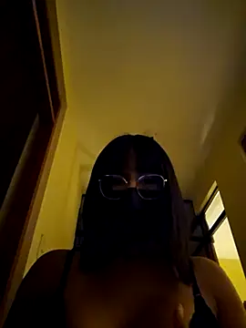 Snapshot of Latin_summer chatting on 24, 9, 2025 Latin summer online show from 24, 9, 2025