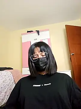 Snapshot of Latin_summer chatting on 6, 10, 2025 Latin summer online show from 6, 10, 2025