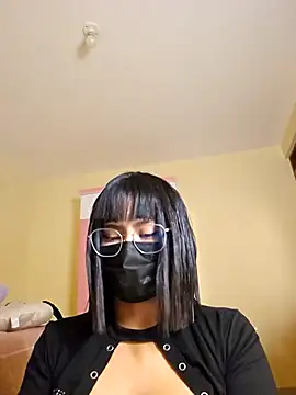 Snapshot of Latin_summer chatting on 11, 10, 2025 Latin summer online show from 11, 10, 2025