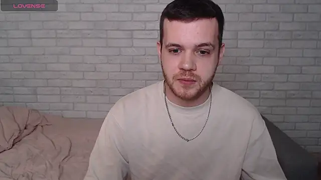 Snapshot of Alexxx_horny chatting on 30, 5, 2026 Alexxx horny online show from 30, 5, 2026