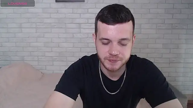 Snapshot of Alexxx_horny chatting on 3, 8, 2026 Alexxx horny online show from 3, 8, 2026