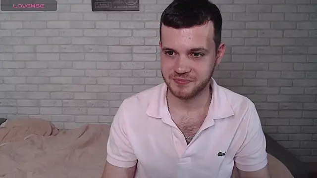 Snapshot of Alexxx_horny chatting on 4, 8, 2026 Alexxx horny online show from 4, 8, 2026