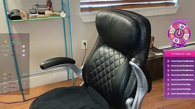 Snapshot of luluvaladon chatting on 21, 2, 2025 luluvaladon online show from 21, 2, 2025