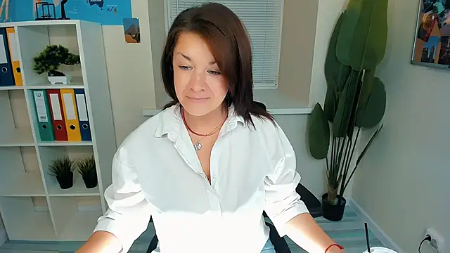 Snapshot of AnaMills chatting on 17, 9, 2025 AnaMills online show from 17, 9, 2025