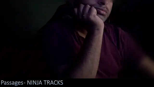 Snapshot of _x_rated_ chatting on 5, 1, 2025 x rated online show from 5, 1, 2025